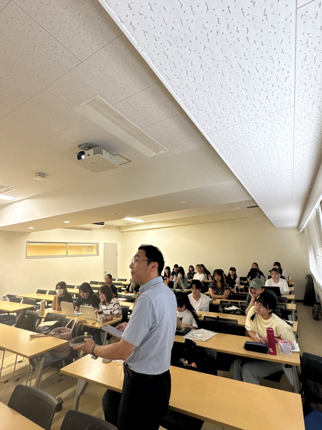 ベーシックセミナー(基礎ゼミ・学科理解)の写真