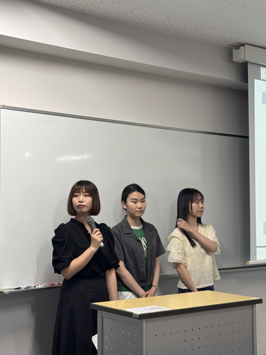 保護者会:卒業生の就職体験談の写真