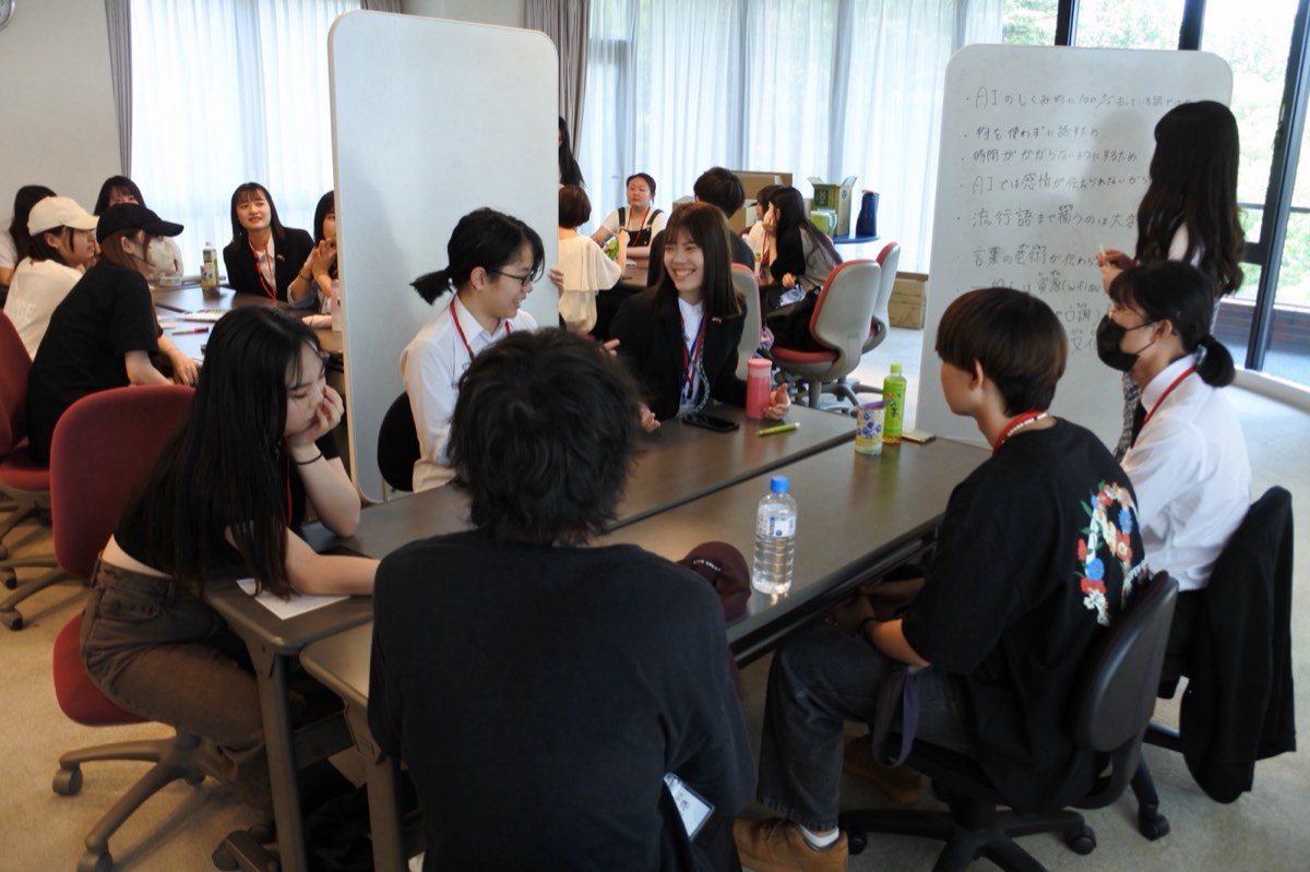 台湾大学生研修団との交流会の写真